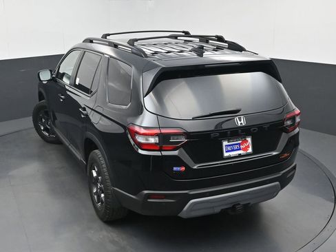 Used 2024 Honda Pilot TrailSport image 35
