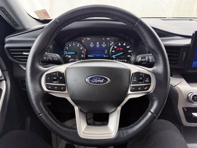 Used 2022 Ford Explorer XLT w/ Class IV Trailer Tow Package RWD image 24