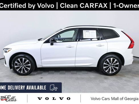 Used 2024 Volvo XC60 B5 Core AWD/4WD image 2