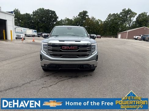 Used 2025 GMC Sierra 1500 SLT AWD/4WD image 9