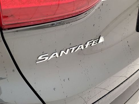 Used 2019 Hyundai Santa Fe Limited image 21