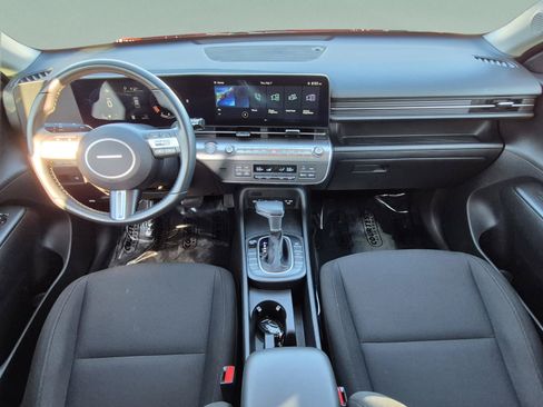 Used 2024 Hyundai Kona SEL FWD image 12