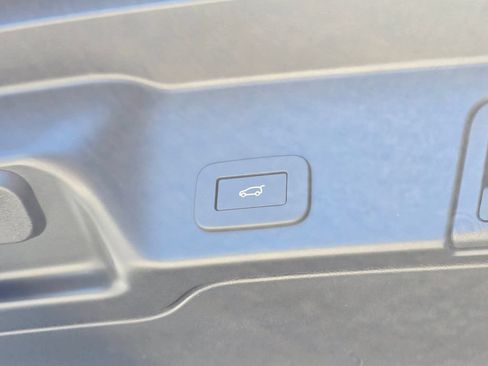 New 2026 Land Rover Range Rover Evoque Hoxton AWD/4WD image 13