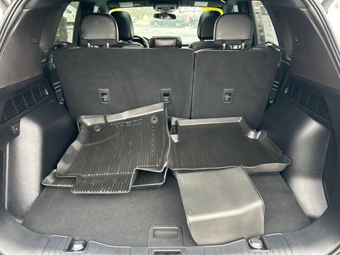 Certified 2023 Ford Escape ST-Line w/ Tech Pack #1 image 14