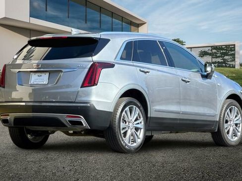 Used 2025 Cadillac XT5 Premium Luxury image 4