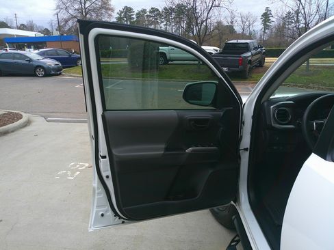 Used 2023 Toyota Tacoma SR5 image 19