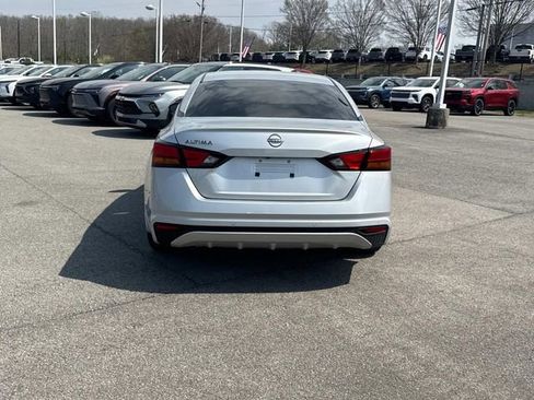 Used 2023 Nissan Altima 2.5 S image 5