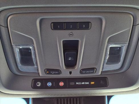 Certified 2024 GMC Sierra 2500 SLT w/ Texas SLT Premium Package image 17