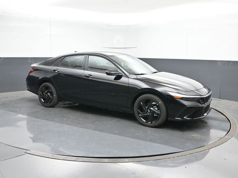 New 2026 Hyundai Elantra Sport image 7