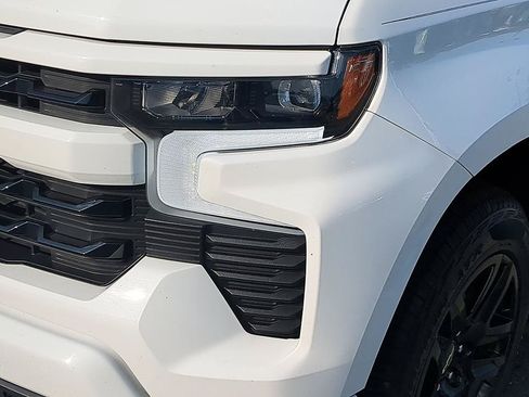 Certified 2025 Chevrolet Silverado 1500 RST w/ Dark Appearance Package AWD/4WD image 9