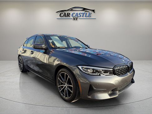 Used 2021 BMW 330i xDrive Sedan w/ Convenience Package image 4