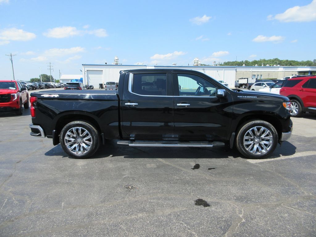 Certified 2023 Chevrolet Silverado 1500 LTZ w/ LTZ Premium Package AWD/4WD image 5