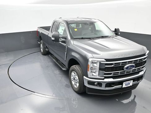 New 2026 Ford F250 XLT image 38