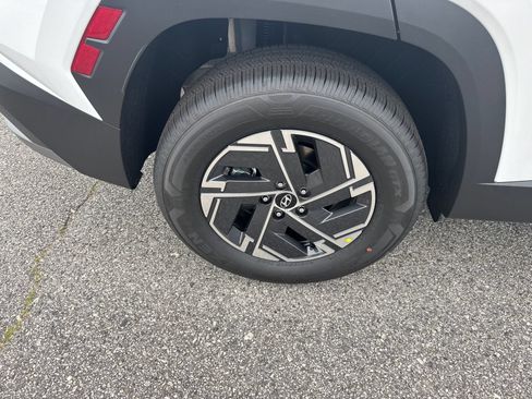 New 2026 Hyundai Tucson Blue SE AWD/4WD image 18
