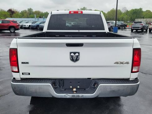 Used 2021 RAM 1500 Classic SLT AWD/4WD image 10