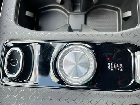 New 2025 Jeep Wagoneer S Launch Edition image 27