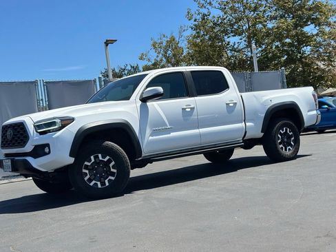 Used 2023 Toyota Tacoma TRD Off-Road AWD/4WD image 1