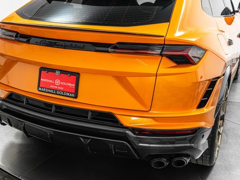 Used 2024 Lamborghini Urus Performante AWD/4WD image 42