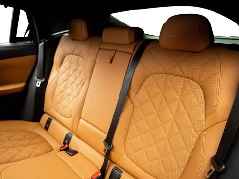 Used 2025 BMW X6 M60i w/ Parking Assistance Package image 40