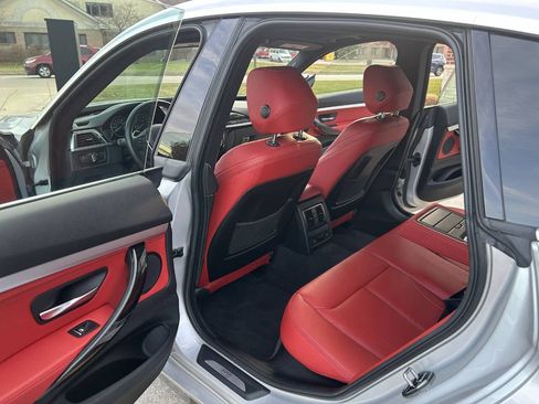 Used 2018 BMW 330i Gran Turismo xDrive image 33