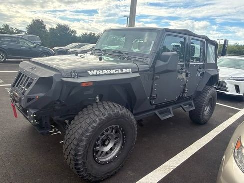 Used 2018 Jeep Wrangler Unlimited Sport w/ Connectivity Group AWD/4WD image 1