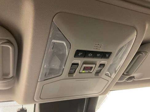 Used 2019 Toyota RAV4 XLE image 22