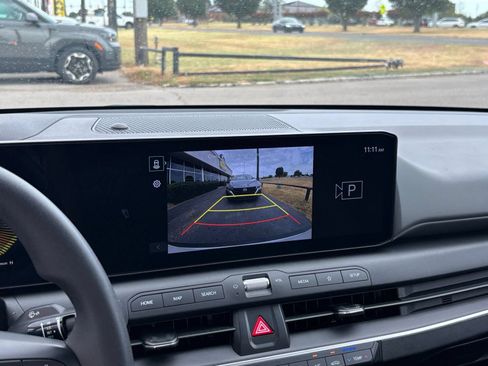 Used 2025 Kia K4 FWD image 21