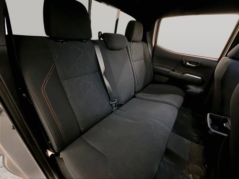 Used 2020 Toyota Tacoma TRD Off-Road image 27