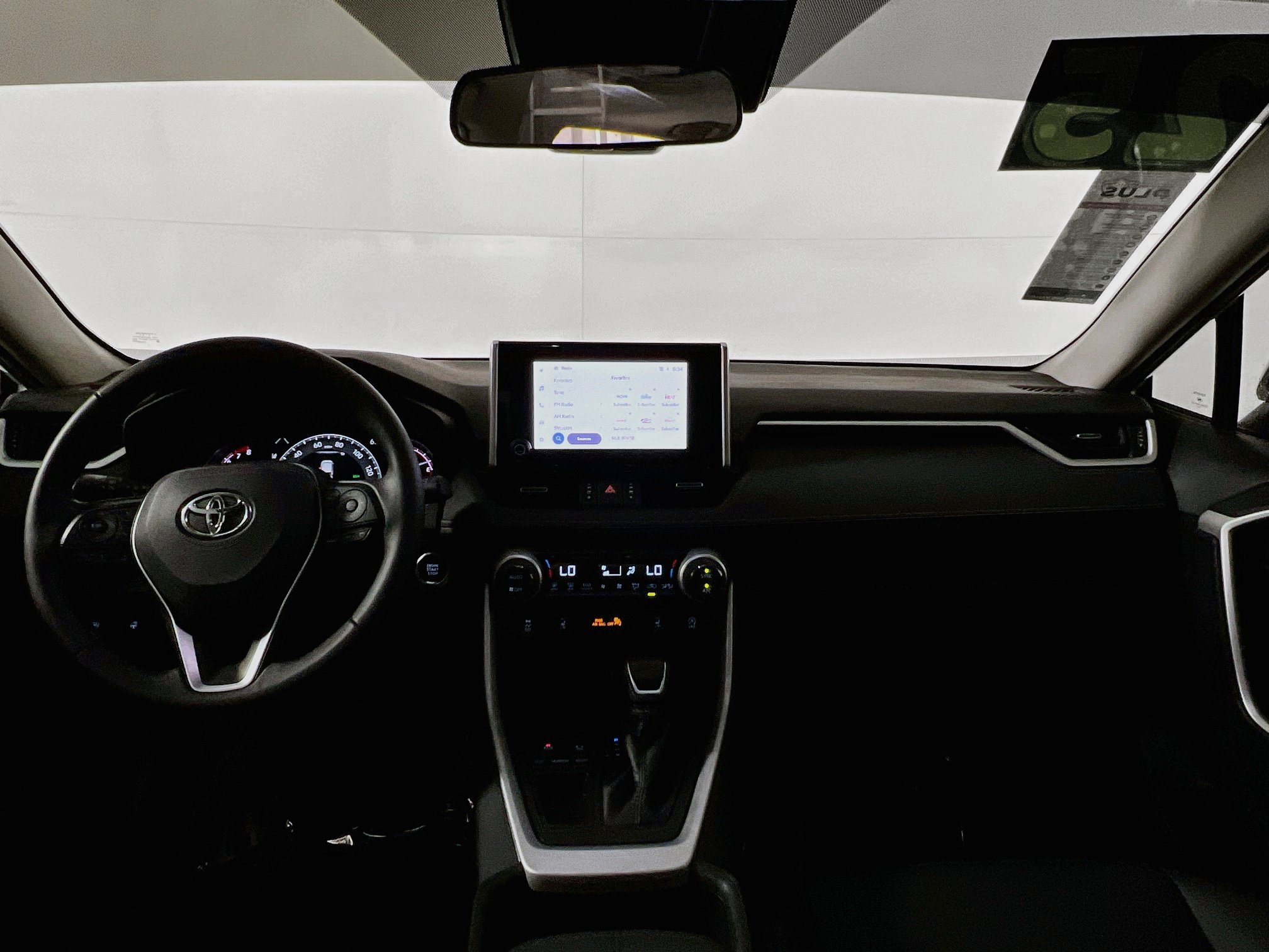 Used 2025 Toyota RAV4 XLE Premium w/ Weather Package FWD image 29