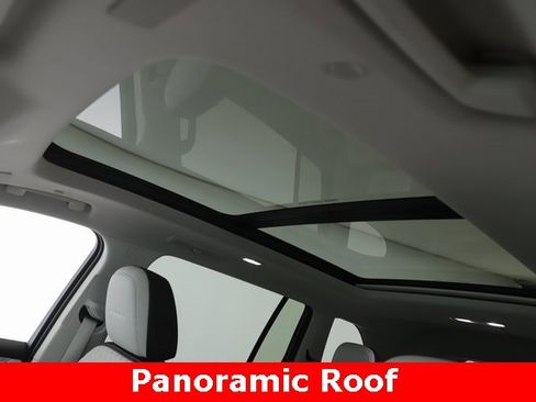 Used 2024 GMC Acadia Denali w/ Super Cruise Package image 18