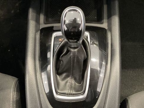 Used 2020 Nissan Rogue S image 22