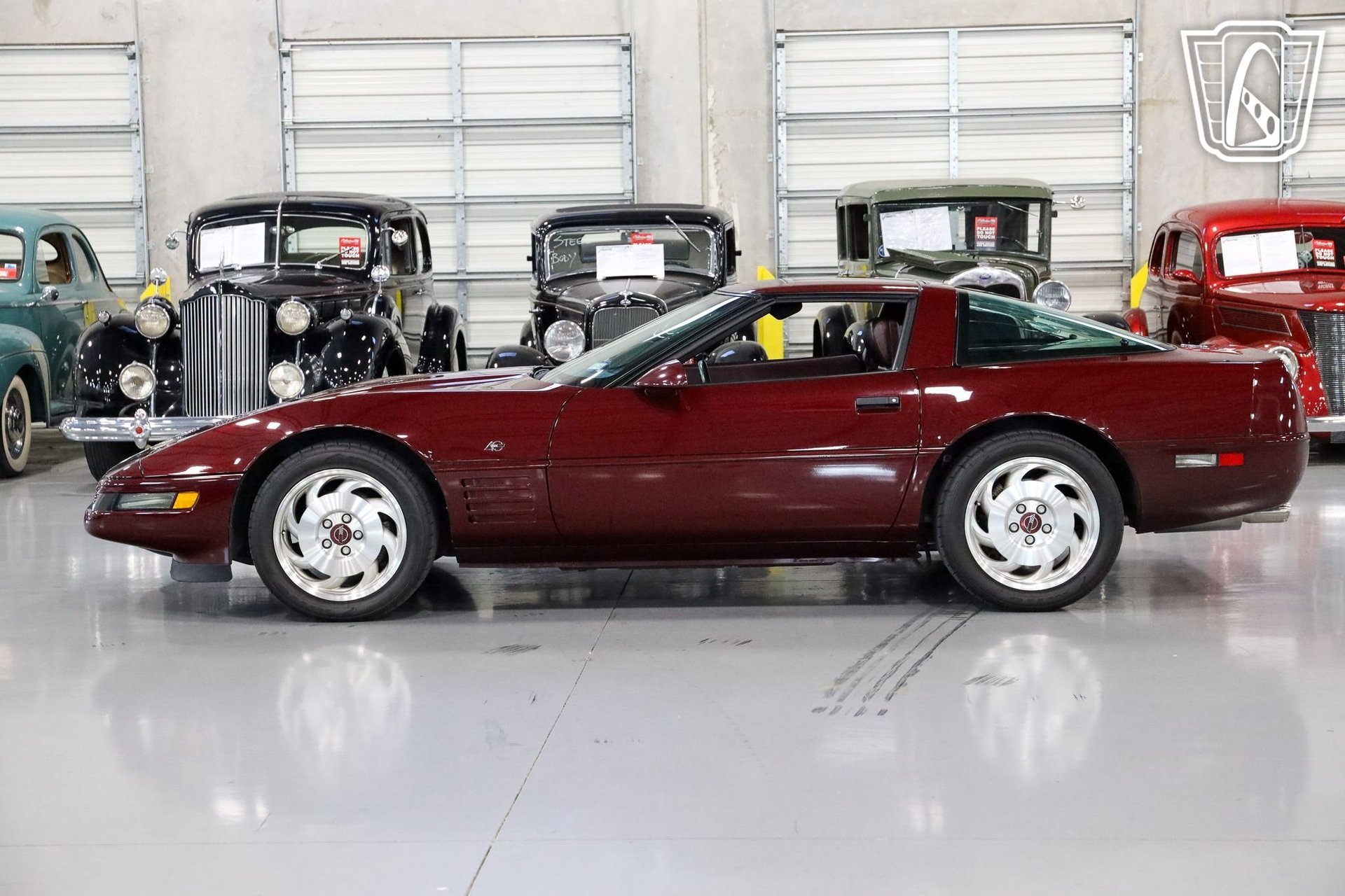 Used 1993 Chevrolet Corvette Coupe RWD image 14