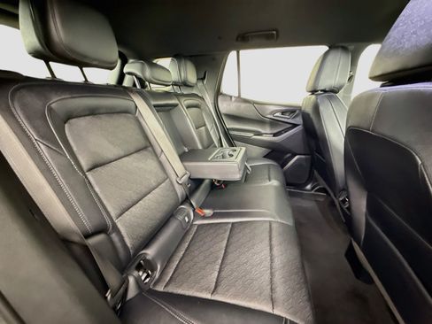 Used 2025 Chevrolet Equinox LT w/ Convenience Package II AWD/4WD image 30