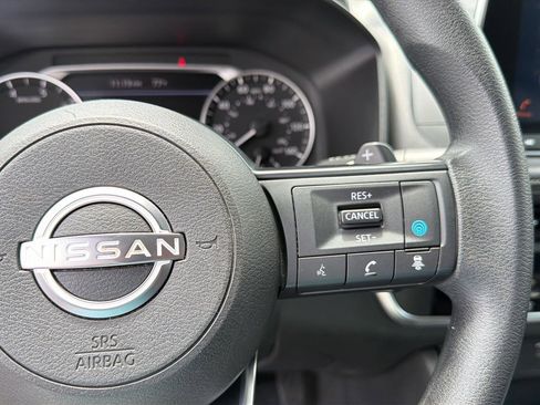 Used 2024 Nissan Rogue SV AWD/4WD image 22