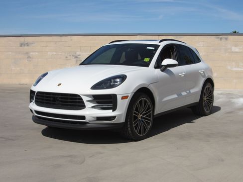 Used 2020 Porsche Macan Base image 1