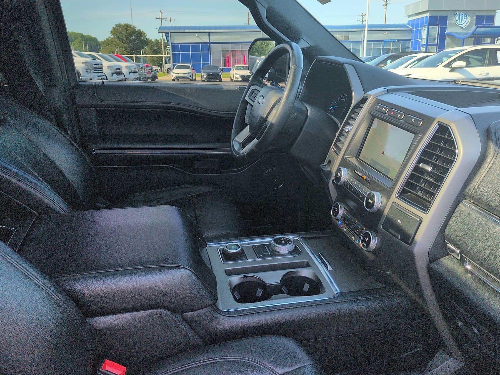 Used 2021 Ford Expedition XLT AWD/4WD image 10