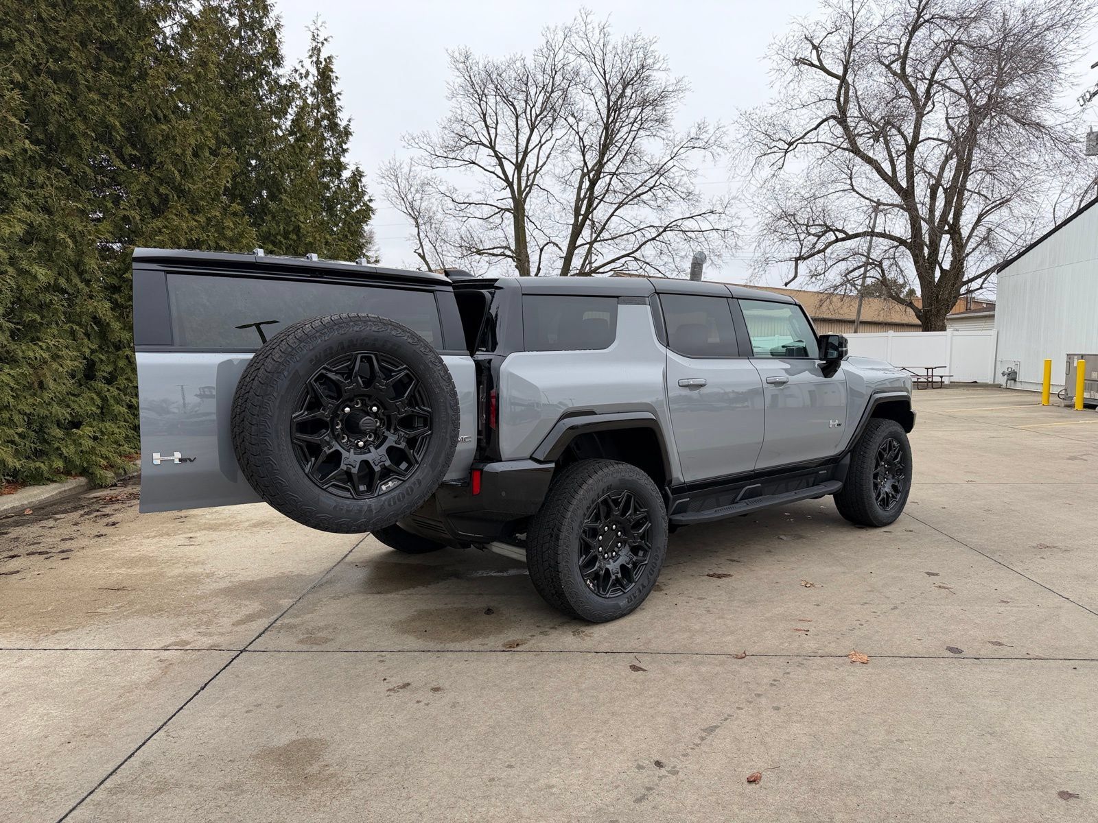 New 2026 GMC Hummer EV SUV AWD/4WD image 31