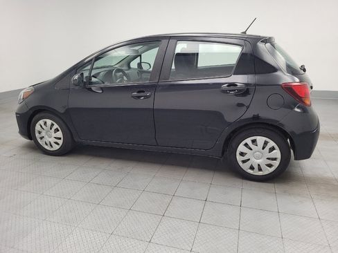 Used 2017 Toyota Yaris L w/ Carpet Mat Package FWD image 3