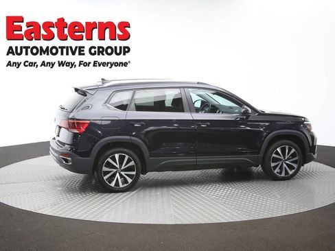 Used 2024 Volkswagen Taos SE FWD image 40
