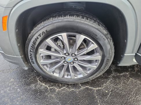 Used 2023 Chevrolet Traverse Premier w/ LPO, Cargo Package image 32