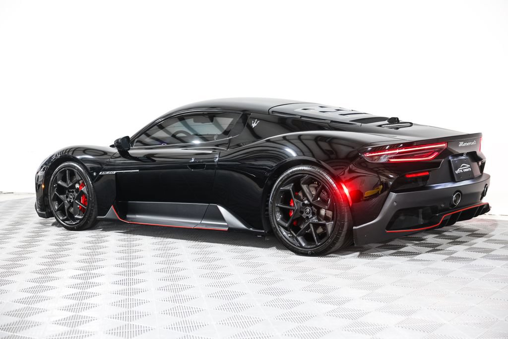 Used 2022 Maserati MC20 Coupe RWD image 16