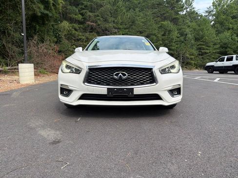 Used 2018 INFINITI Q50 Luxe w/ Essential Package (3.0T Luxe) RWD image 3