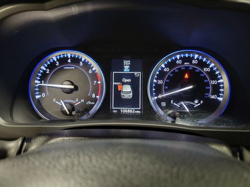 Used 2016 Toyota Highlander Limited w/ Driver Technology Package FWD image 26