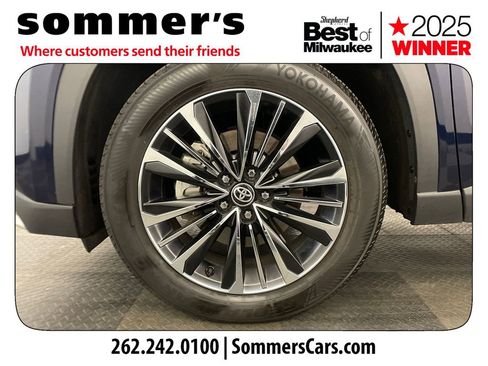 Used 2024 Toyota Grand Highlander AWD Hybrid image 24