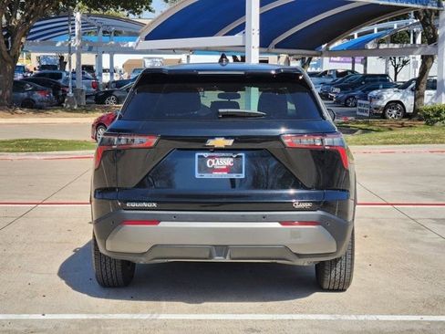 Used 2025 Chevrolet Equinox LT image 13