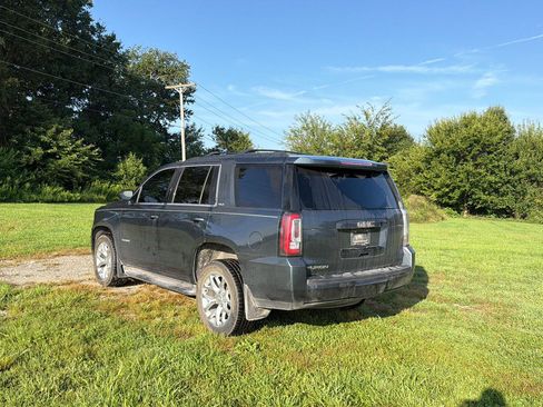Used 2020 GMC Yukon SLT w/ Open Road Package AWD/4WD image 3