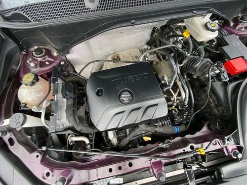 Used 2021 Buick Encore GX Essence image 29