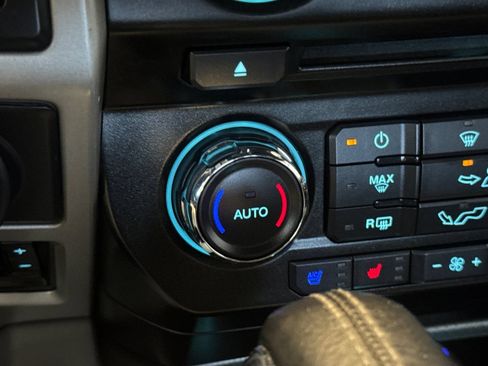 Used 2017 Ford F150 Lariat AWD/4WD image 27