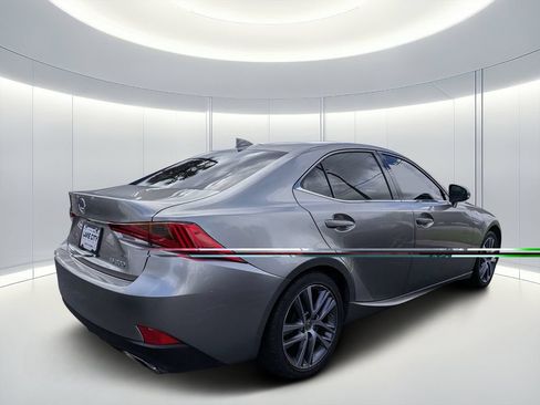 Used 2019 Lexus IS 300 w/ Accessory Package RWD image 3