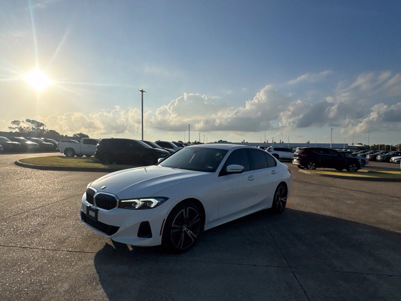 Used 2023 BMW 330i Sedan w/ Premium Package RWD image 10